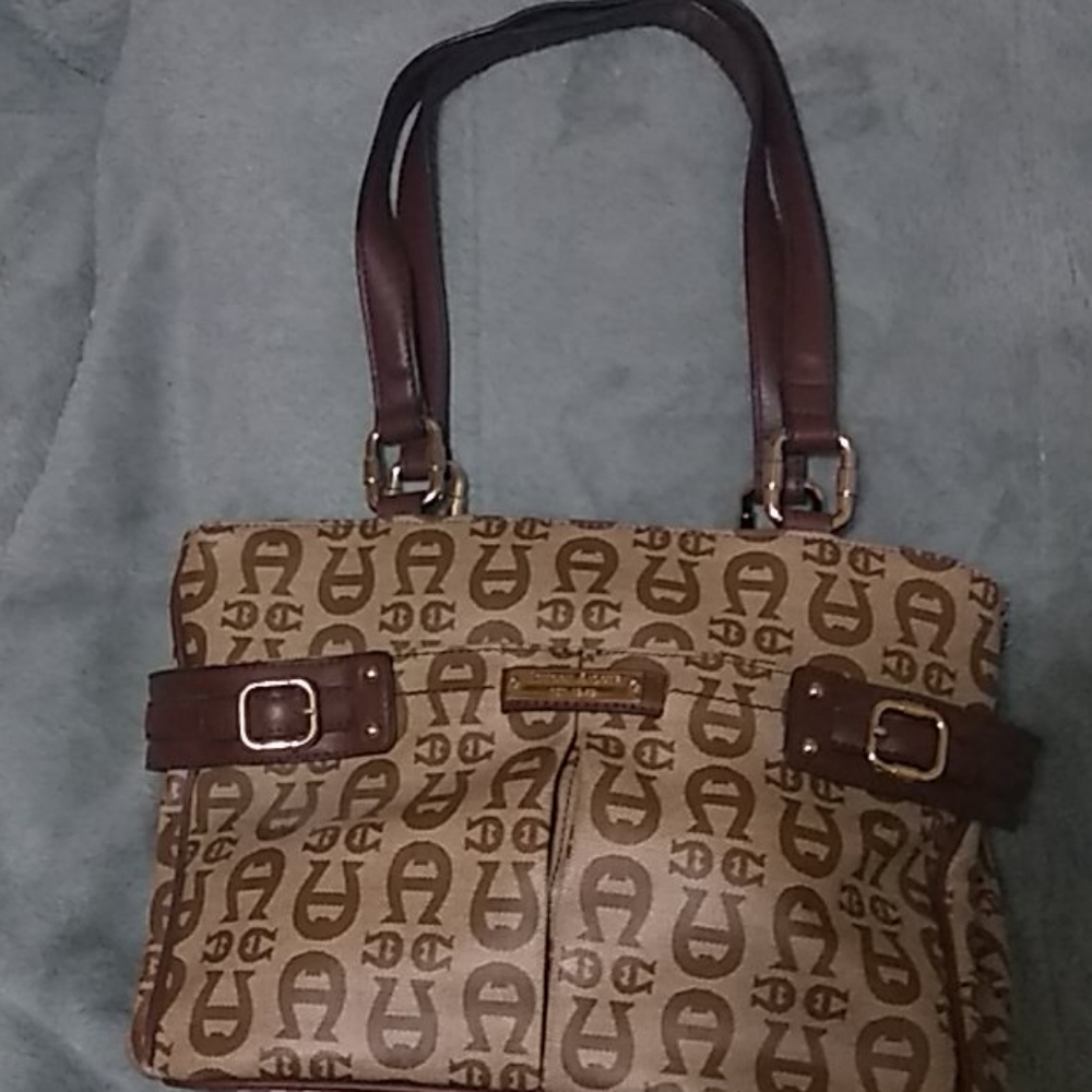 Bag - Picture 2 of 6